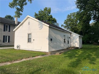 433 N Enterprise St, Bowling Green, OH 43402
