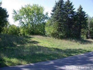 18 Hillary Farm Ln, Saint Paul, MN 55110