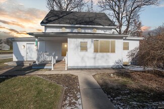 51444 Gumwood Rd, Granger, IN 46530