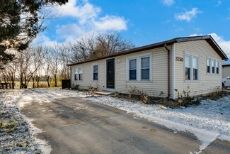 2230 Poplar Ln, Sauk Village, IL 60411