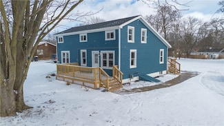 58 Inslee St, Waterloo, NY 13165