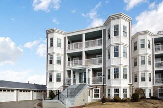15 Park Ave Unit 401, Hull, MA 02045