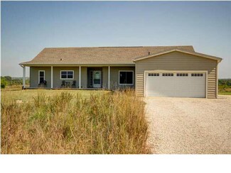1426 Timber, Marion, KS 66861