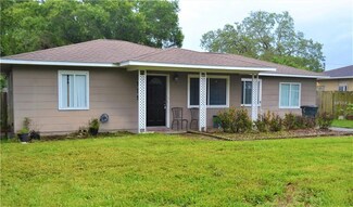1529 Young Ave, Clearwater, FL 33756