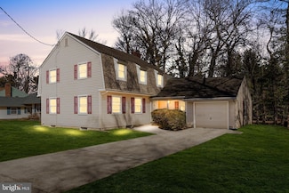 128 Deerfield Dr, Cherry Hill, NJ 08034