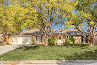 112 Suncliff Dr, Universal City, TX 78148