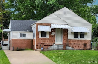7700 Horatio Dr, Saint Louis, MO 63121