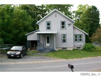 5241 Park St, Munnsville, NY 13409