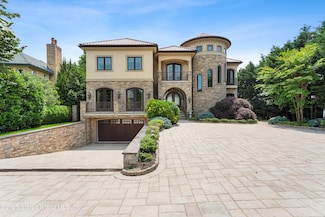 40 Wakefield Rd, Staten Island, NY 10312