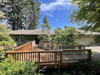 2355 Panorama Dr, Eugene, OR 97405