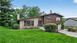12169 Pine Crest Ct, Trafford, PA 15085