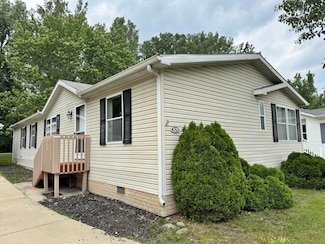 829 Savannah River Dr Unit 82, Adrian, MI 49221