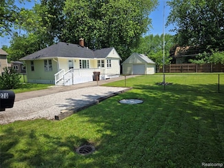 3263 Beechwood St, Monroe, MI 48162