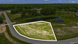 1584 Vista Dr, Oakland, MI 48363