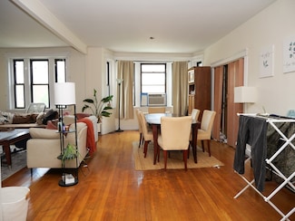 223 Saint Paul St Unit 3, Brookline, MA 02446