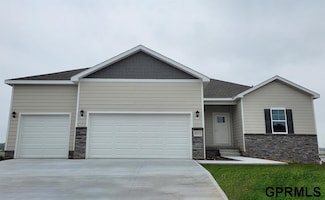 17063 Reynolds St, Bennington, NE 68007