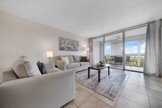 575 Oaks Ln Unit 1009, Pompano Beach, FL 33069