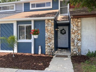 2815 Hunt Club Ln, Orlando, FL 32826