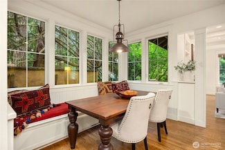 473 Glen Hollow Place SW, Bainbridge Island, WA 98110
