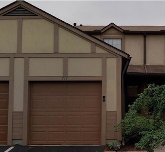 717 Alta View Ct Unit 28, Worthington, OH 43085
