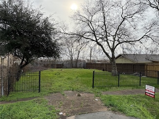 7241 England St, Houston, TX 77021