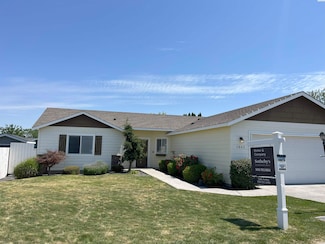 1642 Lantana Ave, Richland, WA 99352