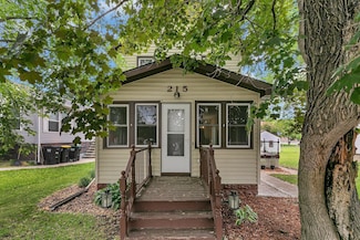 215 Main St E, Freeport, MN 56331