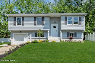 16 Nevada Dr, Hazlet, NJ 07730