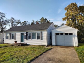 920 Summit Ln, Highland Heights, KY 41076