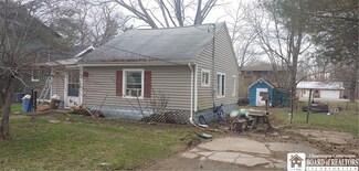 9462 Lafayette St, Angola, NY 14006