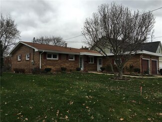 435 E Beaver St, Zelienople, PA 16063