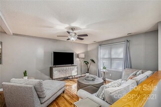 2964 Mac Dr, Hudson, NC 28638