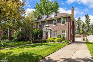 1435 Kensington Ave, Grosse Pointe Park, MI 48230