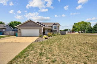 900 10th St SE, Waseca, MN 56093