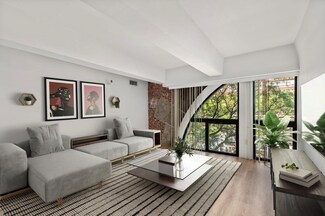 42 8th St Unit 4401, Charlestown, MA 02129