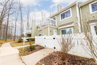 12 Sassafras Ln, Monmouth Junction, NJ 08852