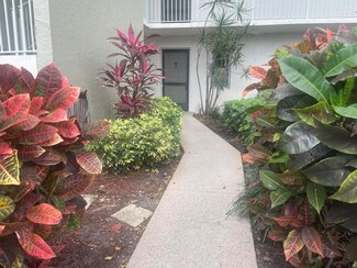 2230 N Cypress Bend Dr Unit 101, Pompano Beach, FL 33069