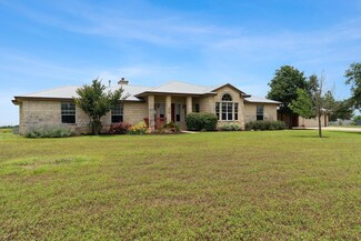 400 Hyview Ln, Hutto, TX 78634