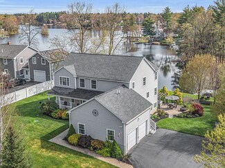 311 Shore Dr, Salem, NH 03079