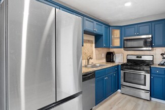 1130 N Broadway Unit B, Escondido, CA 92026