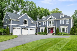 91 Shade St, Lexington, MA 02421