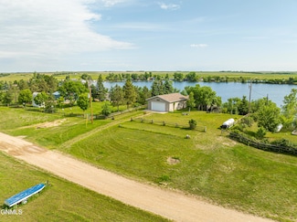 725 8th Ave NW, Mercer, ND 58559