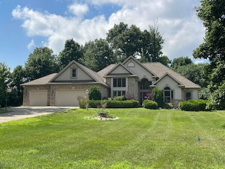 220 Jacaranda Dr, Battle Creek, MI 49015