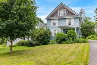 49 Forest Ave, Orono, ME 04473