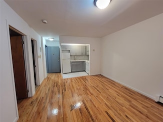108-64 45th Ave, Flushing, NY 11368