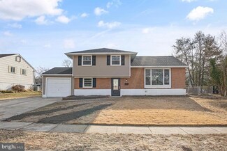 229 Woods Ln, Somerdale, NJ 08083