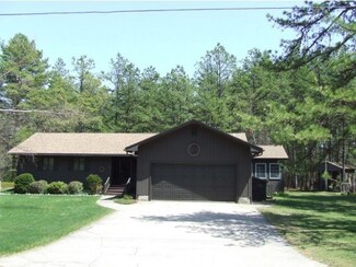 121 Kingswood Cir, Silver Lake, NH 03875