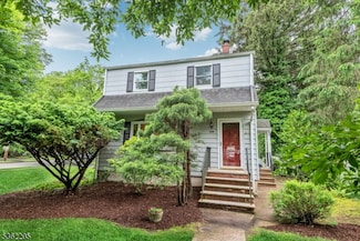 330 Vesta Ct, Ridgewood, NJ 07450