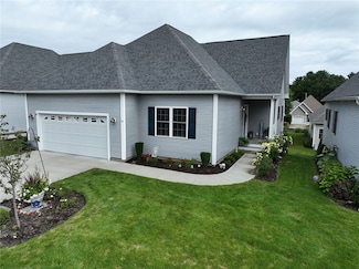 11 Enzo Dr, Coventry, RI 02816