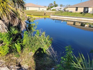 535 SE 7th St, Cape Coral, FL 33990